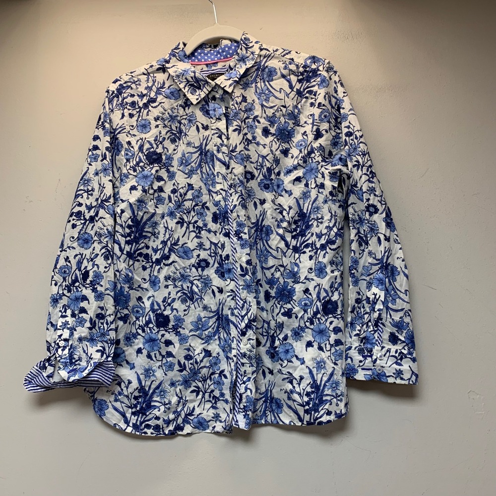 Talbots Button Down Shirt Women LP Blue Excellent Floral Cotton Long Sleeve